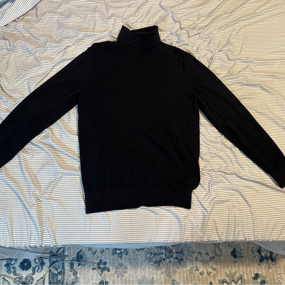 Men's Black Knit Turtleneck Shirt